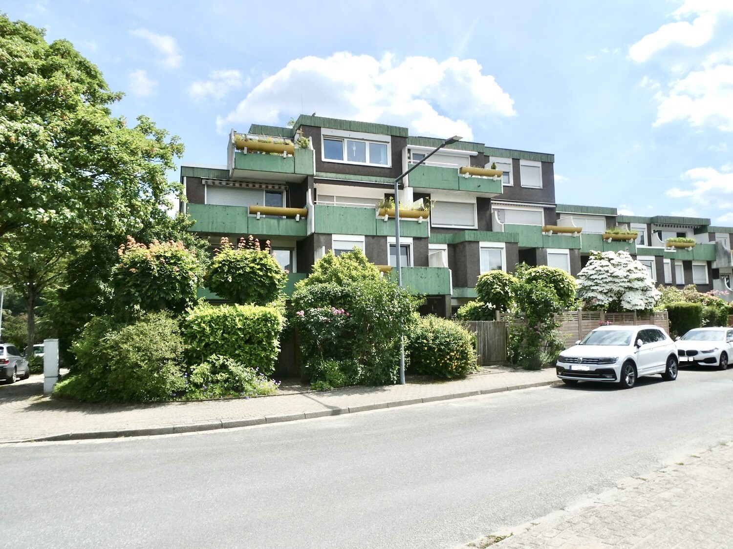 Straßenansicht